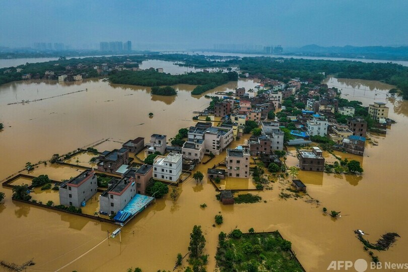 【AFP】 広東省に最上級の暴風雨警報、10万人超が避難