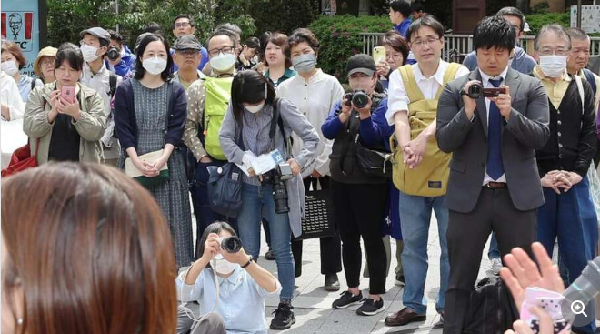 動物園と化した東京15区（江東区）選挙中に乱入ヤジ暴行カオス状態『この地区はマトモな選挙できない』