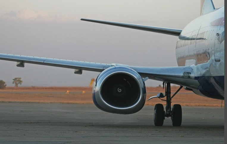 【中国】中国人女性「２席分を払ったじゃないか」…飛行機が離陸するのに横になって２時間３０分間出発遅延