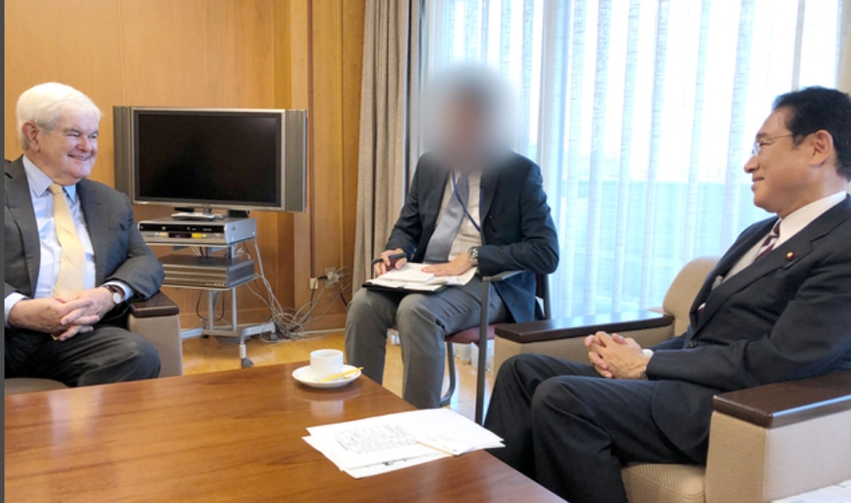 再)【統一教会】岸田首相と元米下院議長面談、8人中6人が統一教会系　写真に「リスト」