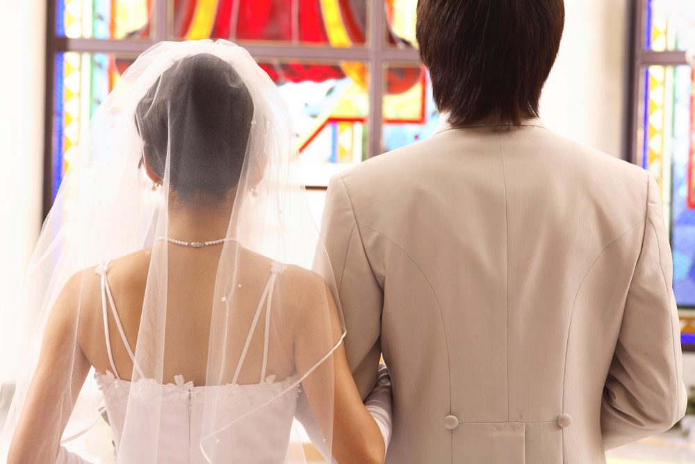 【結婚式】来月友人の結婚式に参列します。二次会が一人「1万円」かかるのですが、さすがにお金を取られすぎていませんか…？