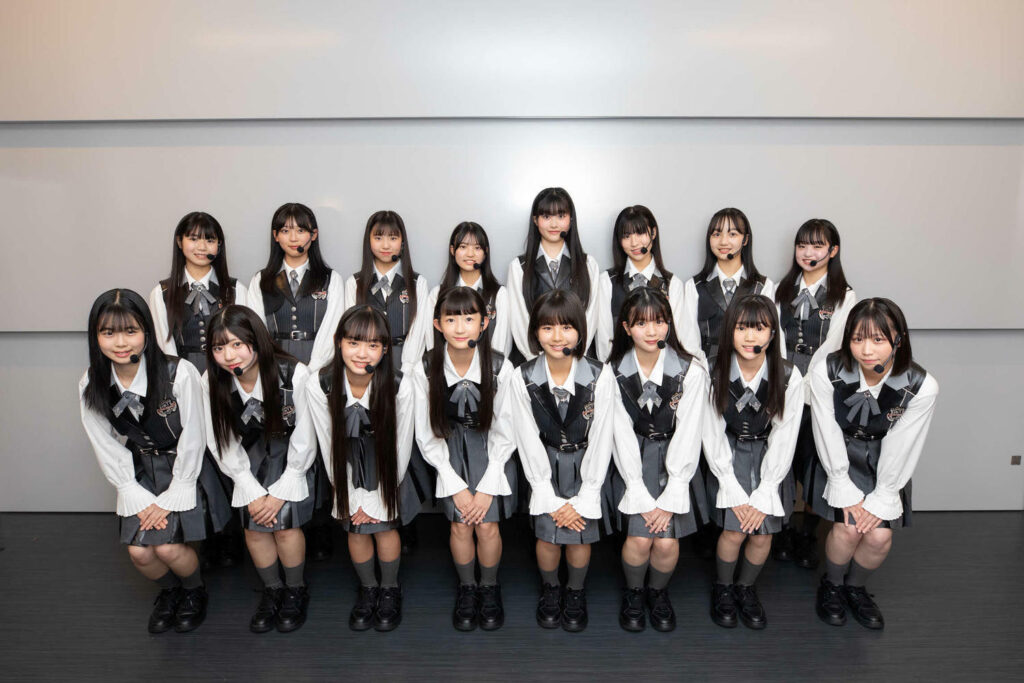 【芸能】HKT48新メンバー７期生16人お披露目、48グループ最年少12歳呉優菜の歌唱力に会場感嘆