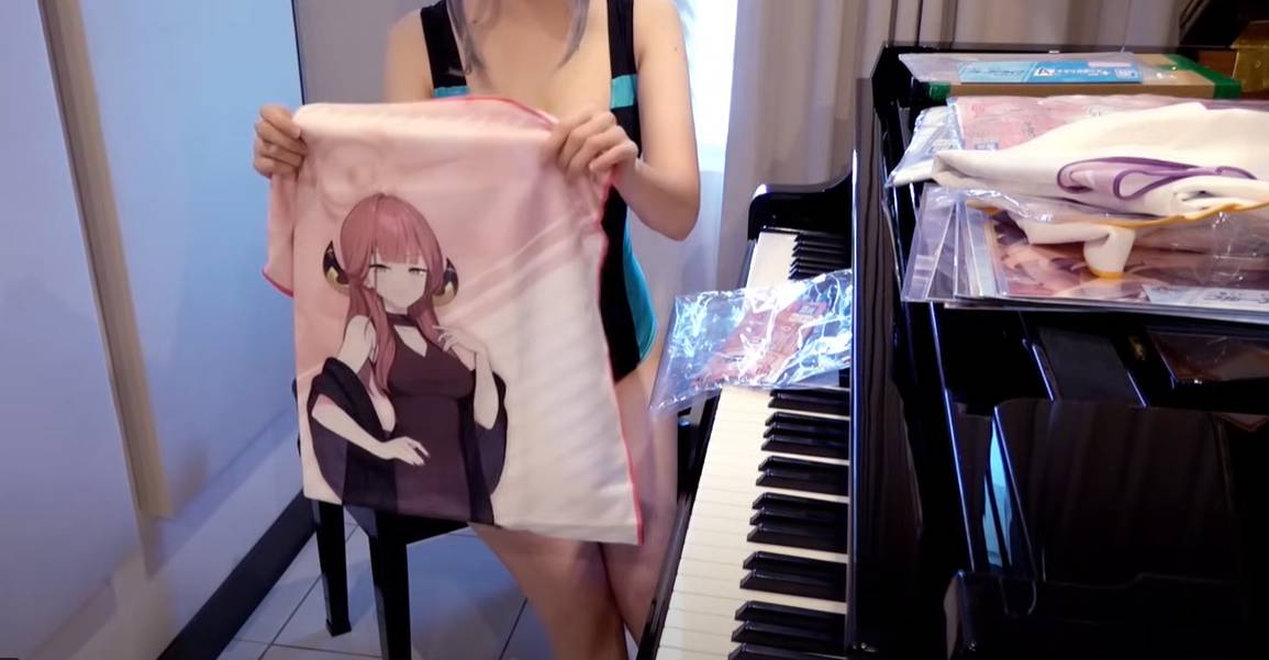 【YouTube】セクシーピアニスト「Pan Piano」 もはやピアノを演奏しなくなる