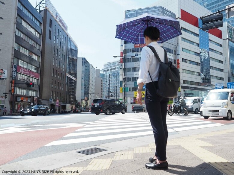 “メンズ日傘”はもう当たり前　肯定的な男性は9割超　お前らまだ日傘してないの？