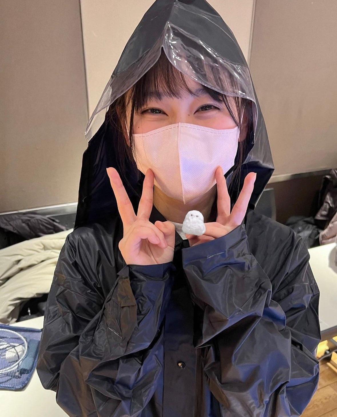 【炎上】櫻坂アイドル19歳、SNS写真に電子タバコが映り込む痛恨のミスで炎上ｗｗｗ