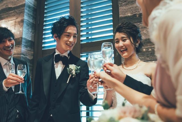 【ご祝儀】結婚式のご祝儀、20代の64%が「高い」と回答。「世の中の物価、給与と合ってなさすぎる」の声。