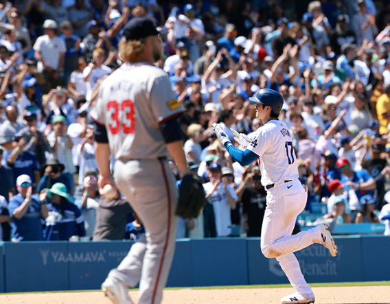 【MLB】「だから7億ドル稼いでいるんでしょうがね」　大谷の止まらぬ打棒に敵軍放送局も“ヤケクソ”