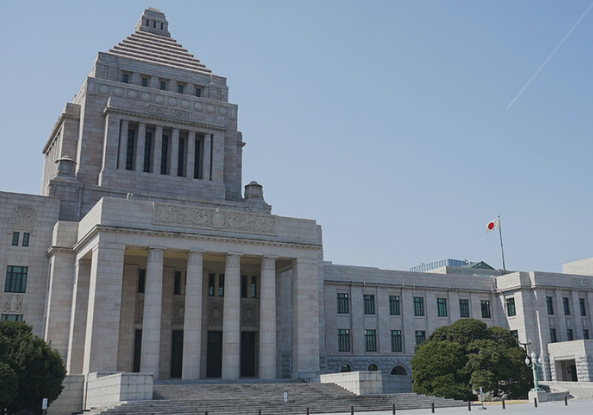 【岸田の大ウソつき】新NISAは非課税のはずだったのに「社会保険料は税金ではありませーん」…円安、物価高、苦しむ国民を更に追い込む