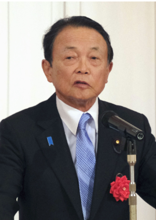 麻生氏「泉代表への指導を」　民主党の輿石氏に呼びかけ