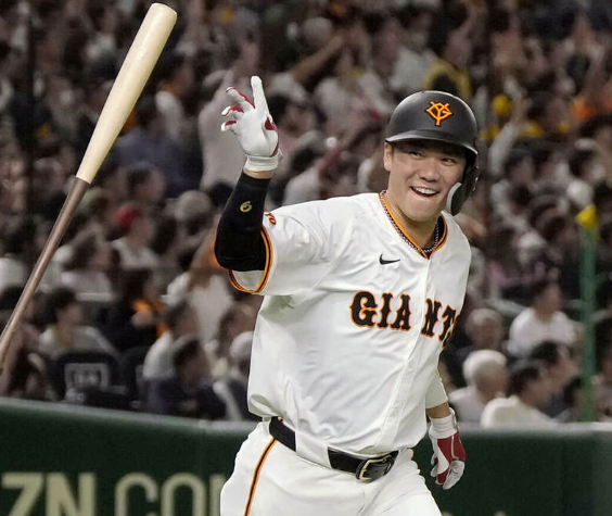 再)　【プロ野球選手】巨人・坂本勇人「1億円申告漏れ」税務当局が指摘するも修正に応じず…「高級クラブなどの飲食費は必要経費」