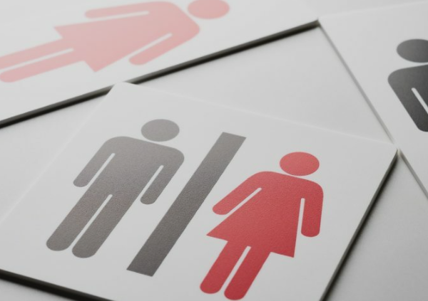 【トイレ】トイレ戦争!? 女性用が空いてるのに男女共用トイレを選ぶ女性たちに男性困惑