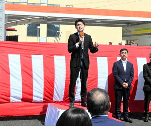 【広島】首相長男が「岸田」連呼で応援も　地元広島の町長選で手痛い連敗