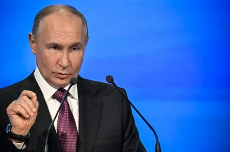 プーチン大統領「一気に蹴りをつけるのではなく、長期戦でじわじわウクライナを削る戦略をとる」