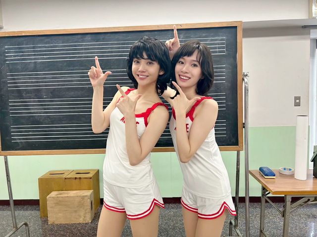 【30代以下が選ぶ】昭和に戻れたらライブを見てみたい「日本のアイドル・アーティスト」ランキング！　2位は「山口百恵」、1位は？