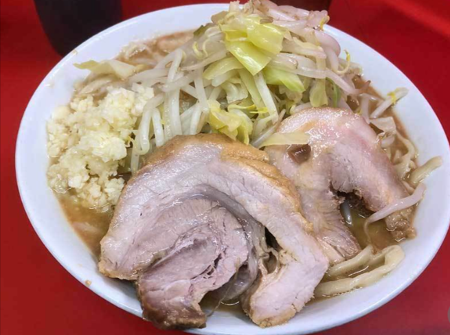 【ラーメン】「無断駐車で即閉店！二郎系ラーメンの苦悩、ネットでは賛否渦巻く」