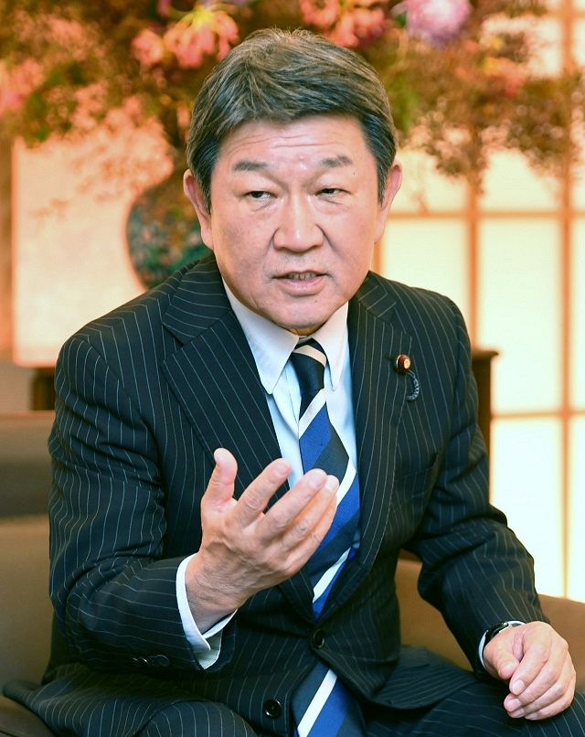 自民茂木氏「国民が求めているのはパンじゃない、サーカスだ！」