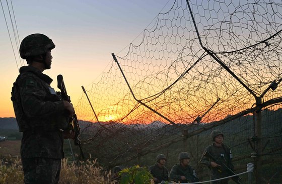 【中央日報】 北朝鮮軍、９日に軍事境界線侵犯…韓国軍の警告射撃に退却