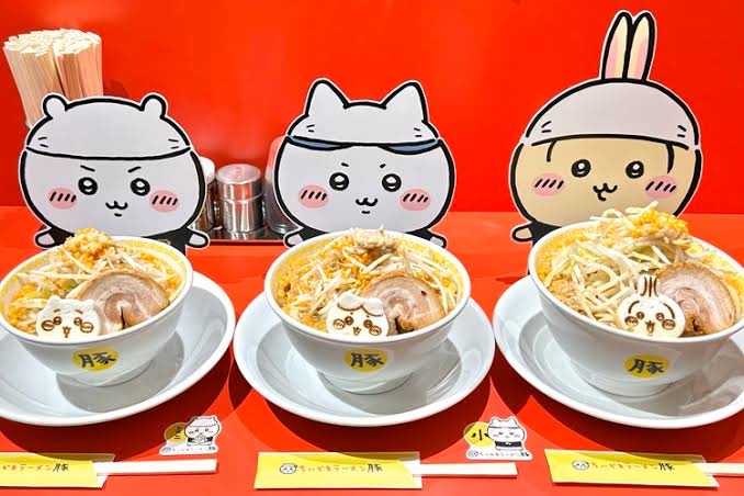 【画像】ちいかわ二郎ラーメン、オープン3ヶ月なのに今だに予約困難。ニンニク野菜背脂マシマシ可