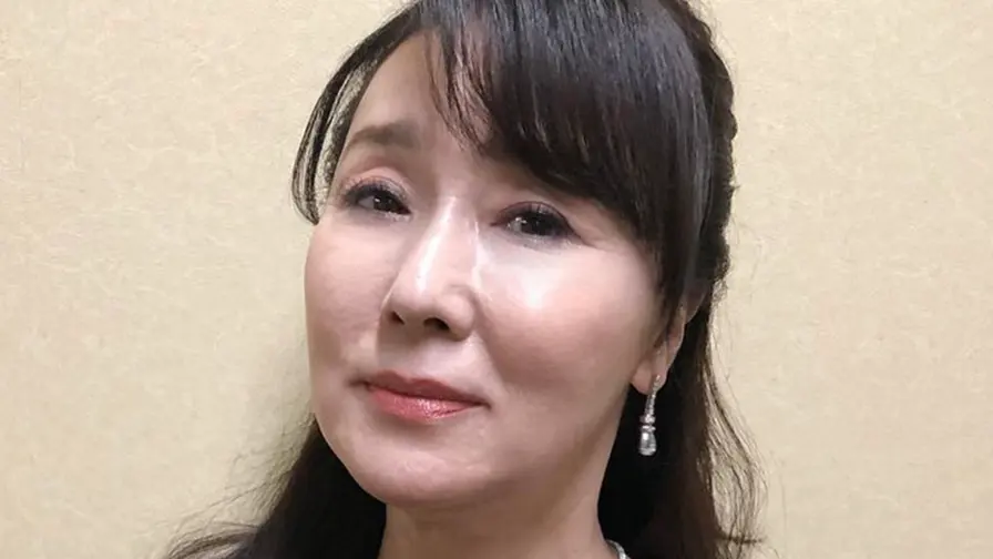 【芸能】ホントに63歳!?浅野ゆう子「50年お疲れ様」のハワイ旅　「すっぴんでこの若さ」「超美魔女」と反響