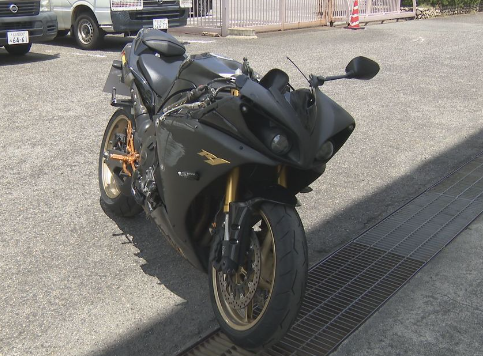 なんてバイク？軽自動車と大型バイクが衝突。早稲田マテオ君(19)重体