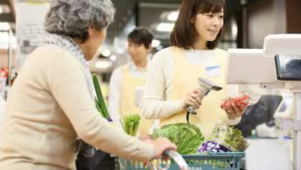 【高齢者】コンビニのレジで炸裂する老害パワー！高齢者の怒鳴り声に隠された意外な真実とは？