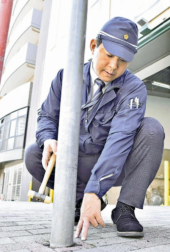 【兵庫】雨水や犬のおしっこで信号柱が腐食、「倒壊の危険」も９本…通学路で発生し兵庫県警が緊急調査