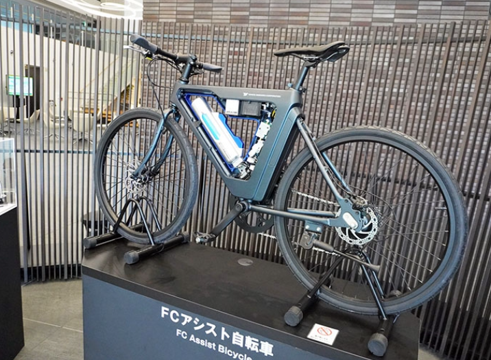 【ガラパゴ水素】トヨタが水素自転車。航続30～50km水素ステーション往復サイクリングが捗るな