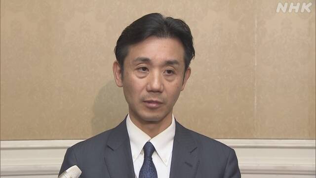 初鹿明博 「点字ブロックの上で演説しても影響はない。目が見えない人は避けて通ってくれる」