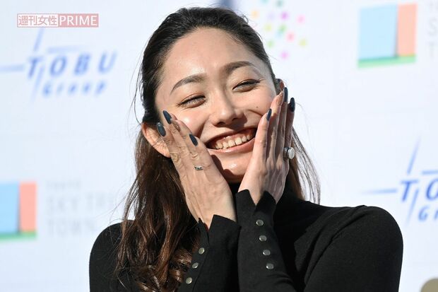 安藤美姫、生徒と尻を触り合い《変な話、筋肉。》と弁明