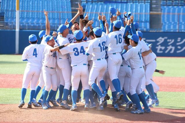 【蓮舫】青山学院大学、2年連続優勝！！おめでとうございます　／全日本大学野球選手権