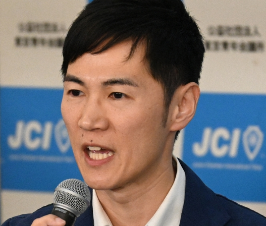 【質問の前提から正しく無い】石丸伸二氏、選挙特番で元乃木坂46の山崎怜奈との質疑応答に反省へ