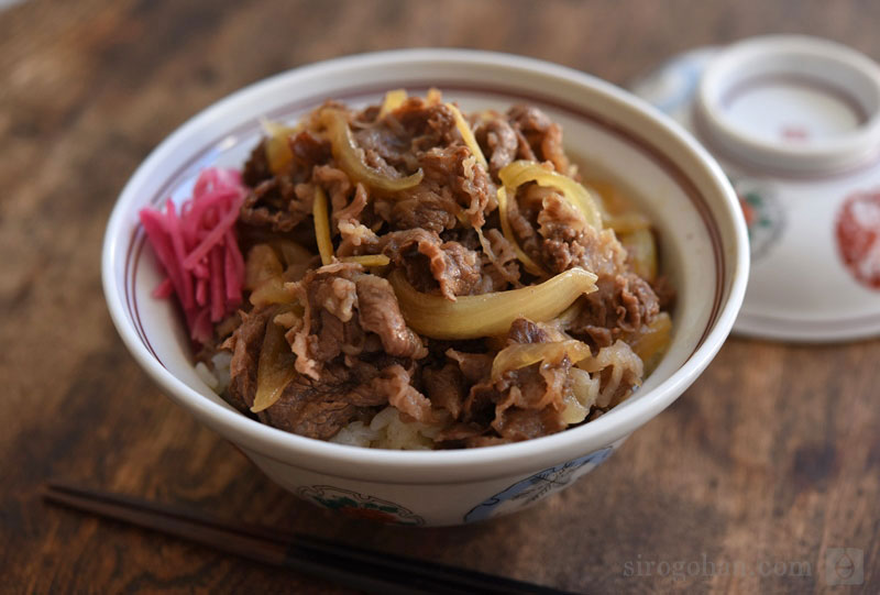 【飲食店】誰が牛丼チェーンの王者になるのか？　飽和状態の「牛丼御三家」　三者三様の取り組みに迫る