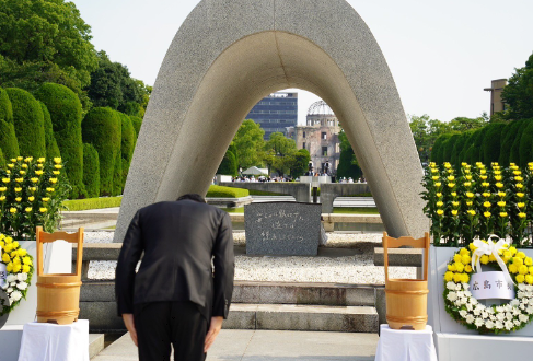 国民・玉木「せめて平和記念式典の間だけでも静かに祈りを捧げられないのか」　→パさんら激怒