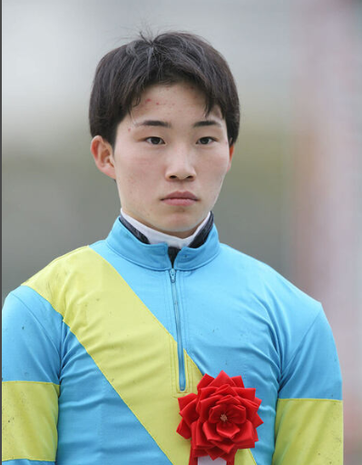 【角田大河騎手】馬じゃなく車！？花火見たさに競馬場を疾走した21歳ジョッキー、行方不明に