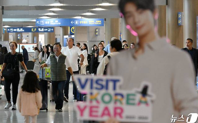 【ニュース1 独自】 "Netflixが作り上げた一時的な人気"…タイ旅行協会が「韓国人観光客」を軽蔑