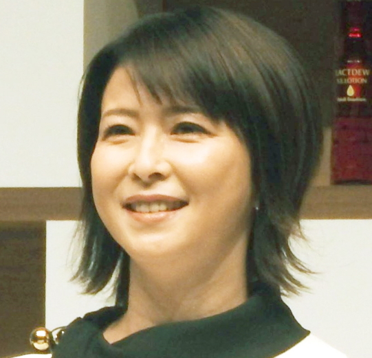 綺麗すぎて恐ろしい「ザワ金」森高千里５５歳現れ　美貌に衝撃「これは何」「いつおばさんに！？」「若いし美人度が増してる」