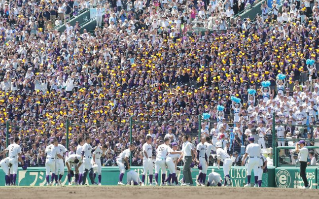 【高校野球】「感動した」相手校歌への手拍子リレーが話題に　敗れた大社→神村学園→関東第一の応援団が引き継ぐ「ええ話やないか」