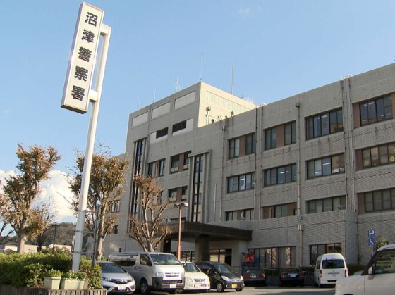 【事件】「盗撮されたかも」事務所トイレにカメラ内蔵の置き時計を設置し女性を盗撮か　40代の男逮捕「盗撮のためには置いていない」と主張！