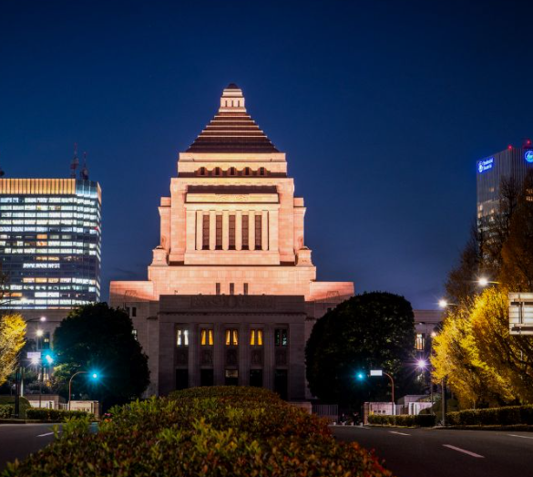 平均給与40万円…国家公務員、2年連続「夏のボーナス増」も国会答弁作成で「残業終了・翌朝5時」の実態に「もうやってられない！」