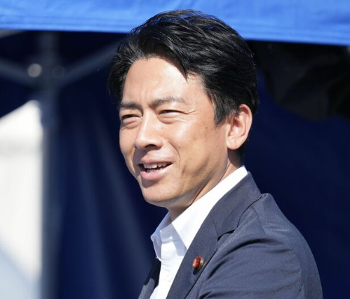 【週刊文春】小泉進次郎氏の1歳下の弟・佳長さん 「若くして（総理に）なったっていいんじゃないかって思いますよ、フランスのマクロンだって39歳で大統領になったわけですから」