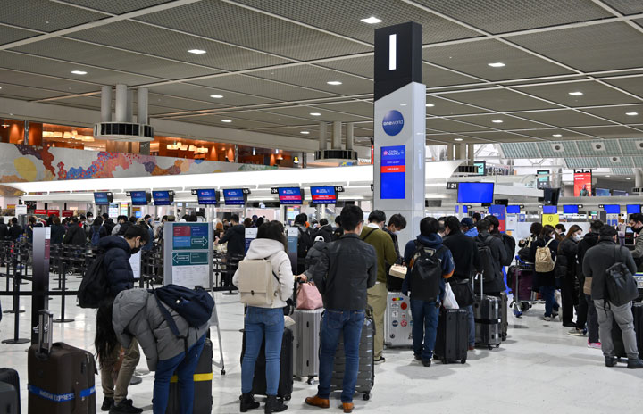 外国人客コロナ前と比べ14％増　8月の関西空港