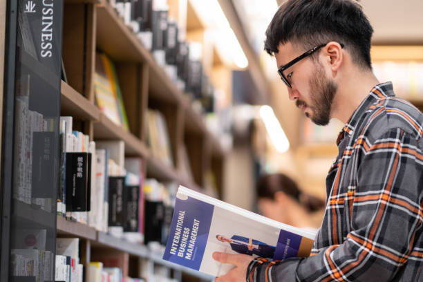 【書店苦境、経営難に拍車】目立つ雑誌の落ち込み・・・紙の本の売り上げがピーク時から６割減