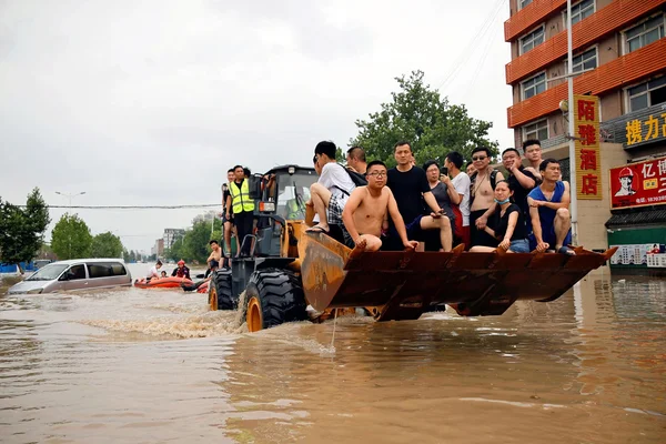 【気候変動の影響、中国で水害多発、死者・行方不明は昨年の３倍】自宅に押し寄せた１ｍ以上の濁流 「これほどの大雨は初めて」