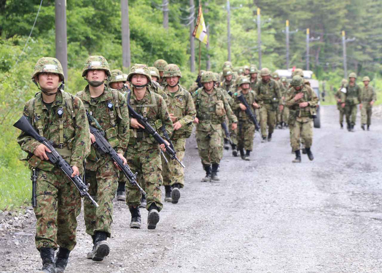 自衛隊「Z世代が全く来ないから軍無くなるわ」