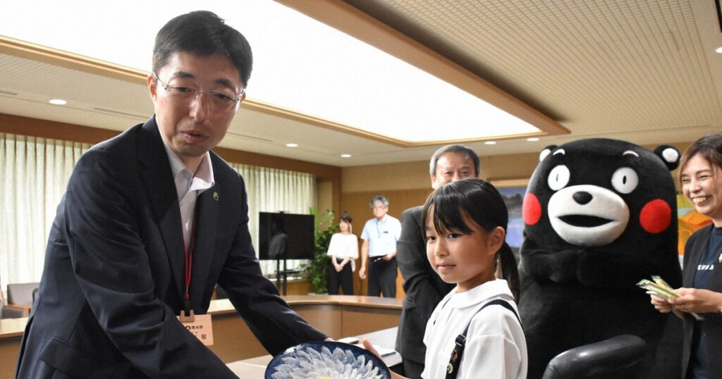 熊本の小学5年生、フグ処理師の試験に史上最年少合格 知事を表敬