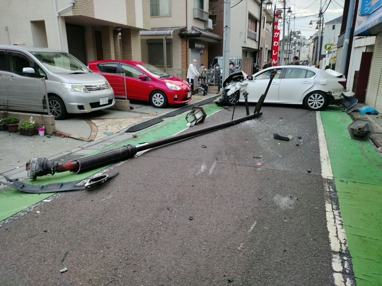 【中国籍】飲酒して一方通行の道路を逆走→他の車に激突→衝突された車の男性死亡　中国籍の18歳を逮捕