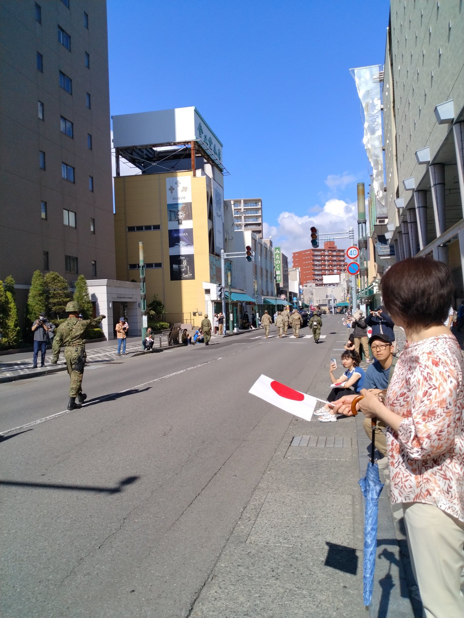 【共産党】安藤はるみ「自衛隊が白昼堂々市民に銃口をむけてのパレード」→？？？