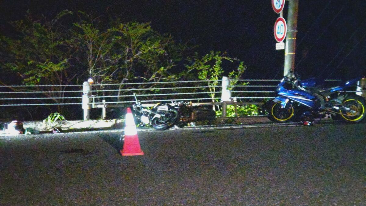 【北海道】仲間とツーリング中　アメリカンタイプの大型バイクがガードロープに衝突　ライダーの60代男性が意識不明の重体