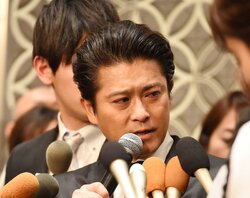 【TOKIO】山口達也に“アポなし”生電話！　30周年記念生配信のサプライズにファン感激