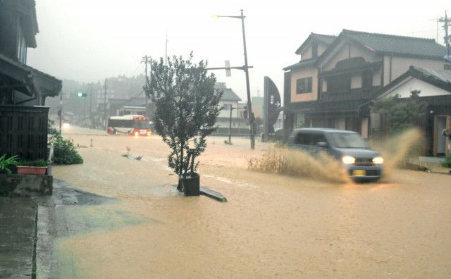 復興途上また苦難　「能登ばかり」「最悪な年や」　仮設住宅に浸水、肩落とす